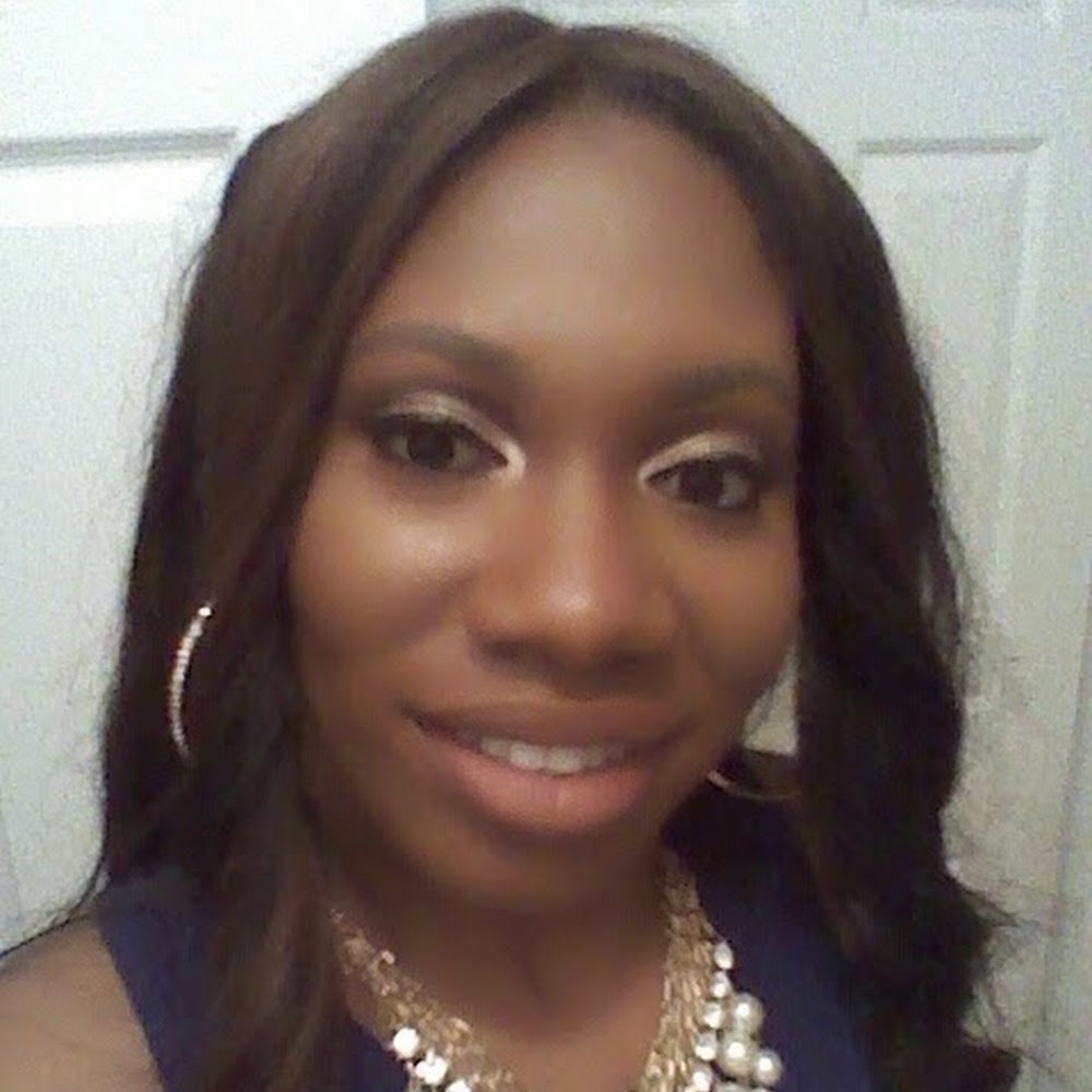 Meet your Posher, Ebony